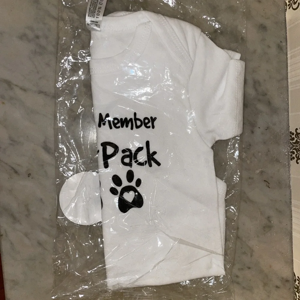 Baby White Bodysuit Dog Lover Family Pack 12 months‎